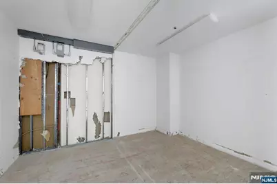 100 Carlyle 16 J/K N #16 J/K N, Cliffside Park, NJ 07010 - Photo 20