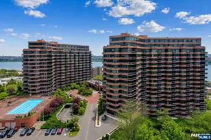 100 Carlyle 16 J/K N, Cliffside Park, NJ 07010 - Photo 1