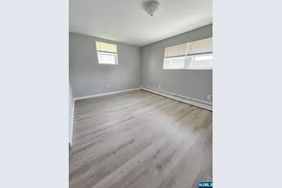 15 Dell Glen Avenue 1 #1, Lodi, NJ 07644 - Photo 6