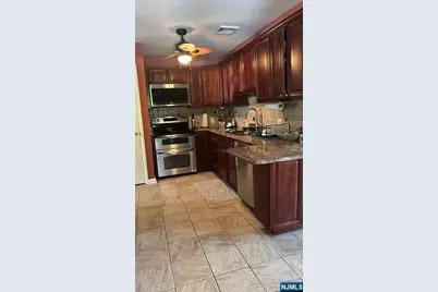 1464 Pleasant Valley Way, West Orange Township, NJ 07052 - Photo 4