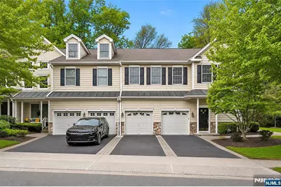 25 Woods Edge Road, Old Tappan, NJ 07675 - Photo 2