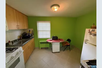 429 Plateau Avenue A #A, Fort Lee, NJ 07024 - Photo 2