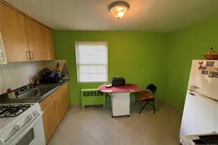 429 Plateau Ave A, Fort Lee, NJ 07024 - Photo 2