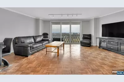 2000 Linwood Avenue 9E #9E, Fort Lee, NJ 07024 - Photo 1