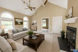22 Serafin Pl, Glen Rock, NJ 07452 - Photo 12