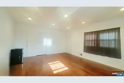 96 Westside Avenue, Bergenfield, NJ 07621 - Photo 10