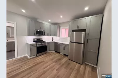 9 Van Nostrand Avenue, Jersey City, NJ 07305 - Photo 6