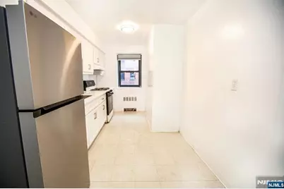 208 Anderson Street S2F #S2F, Hackensack, NJ 07601 - Photo 16