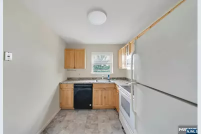 205 Bergen Turnpike 2A #2A, Ridgefield Park, NJ 07660 - Photo 10