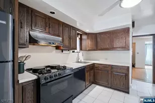 489 Maple Ave, Teaneck Township, NJ 07666 - Photo 12