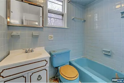 16 Mountain Avenue, Montclair, NJ 07042 - Photo 26