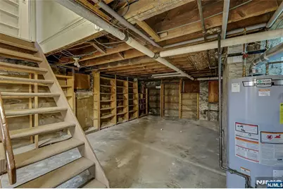 16 Mountain Avenue, Montclair, NJ 07042 - Photo 40