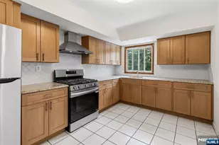78 E Almira St, Bloomfield, NJ 07003 - Photo 18