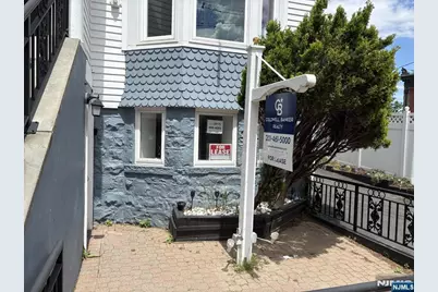 17 Hilliard Avenue Ground Floor #Ground Floor, Edgewater, NJ 07020 - Photo 2