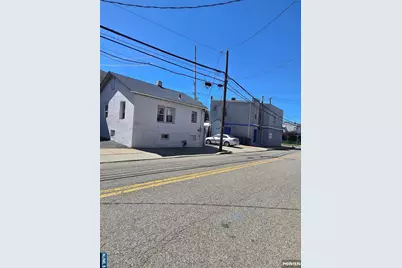 198 Kansas Street, Hackensack, NJ 07601 - Photo 12