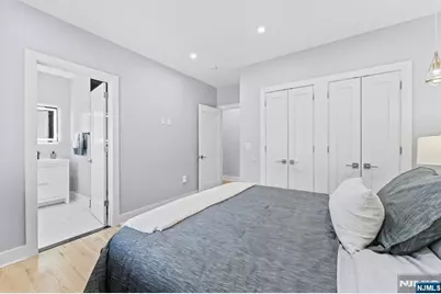 335 Virginia Avenue 2 #2, Jersey City, NJ 07304 - Photo 16
