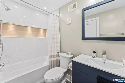 335 Virginia Avenue 2 #2, Jersey City, NJ 07304 - Photo 24