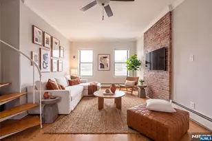 133 Grand Street 401, Jersey City, NJ 07302 - Photo 2