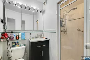 4 Horizon 805, Fort Lee, NJ 07024 - Photo 12