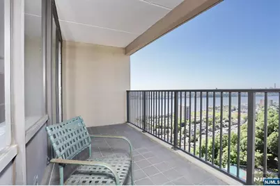 5 Horizon 1803 #1803, Fort Lee, NJ 07024 - Photo 16