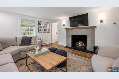 979 Salem Lane, Ridgewood, NJ 07450 - Photo 8