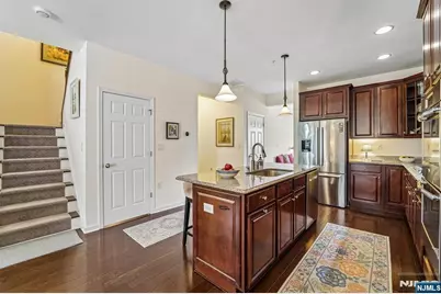 24 Pineview Drive, Waldwick, NJ 07463 - Photo 10
