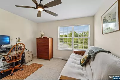 24 Pineview Drive, Waldwick, NJ 07463 - Photo 20