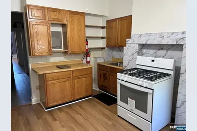 139 Johnston Avenue 3 #3, Kearny, NJ 07032 - Photo 6