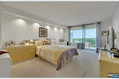 1530 Palisade Avenue 10F #10F, Fort Lee, NJ 07024 - Photo 18