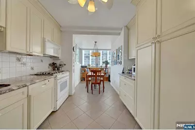 1530 Palisade Avenue 10F #10F, Fort Lee, NJ 07024 - Photo 26