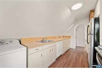 8 Cooper Place 3rd Fl #3rd Fl, Weehawken, NJ 07086 - Photo 6