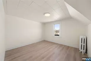 8 Cooper Pl 3rd Fl, Weehawken, NJ 07086 - Photo 2