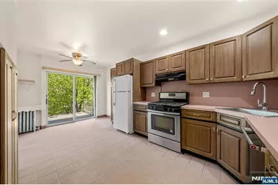 8 Cooper Place 2nd Fl #2nd Fl, Weehawken, NJ 07086 - Photo 8