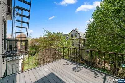 8 Cooper Place 2nd Fl #2nd Fl, Weehawken, NJ 07086 - Photo 10