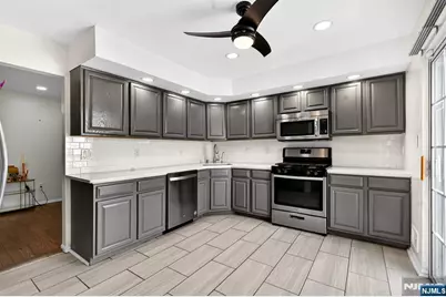5 Krueger Court, Newark, NJ 07103 - Photo 10