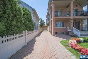 72 Brinkerhoff Terrace 2nd Fl, Palisades Park, NJ 07650 - Photo 2