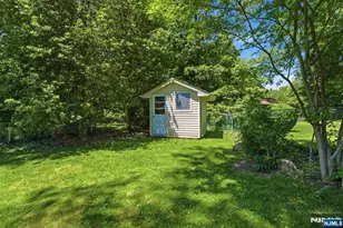 13 Potter Ct, Montclair, NJ 07043 - Photo 16