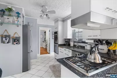 84 Raymond Avenue, Rutherford, NJ 07070 - Photo 18