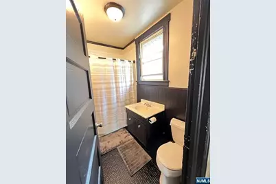 224 Fern Avenue 2 #2, Lyndhurst Township, NJ 07071 - Photo 8