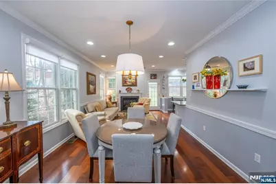 1 Ashley Court 701 #701, Hawthorne, NJ 07506 - Photo 4