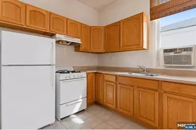 4108 New York Avenue, Union City, NJ 07087 - Photo 6