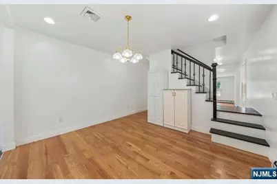 19 Intervale Road, Teaneck Township, NJ 07666 - Photo 2