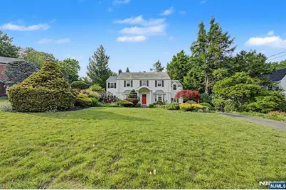 109 Windsor Road, Tenafly, NJ 07670 - Photo 4