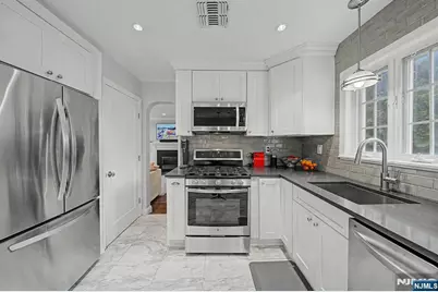 109 Windsor Road, Tenafly, NJ 07670 - Photo 16