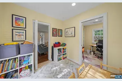 109 Windsor Road, Tenafly, NJ 07670 - Photo 10