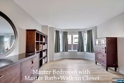 301 Chase Court, Edgewater, NJ 07020 - Photo 10