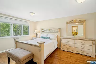 111 Storms Drive, Mahwah, NJ 07430 - Photo 22