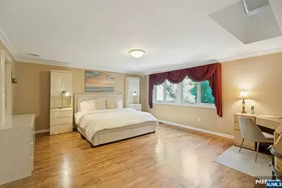 111 Storms Drive, Mahwah, NJ 07430 - Photo 18