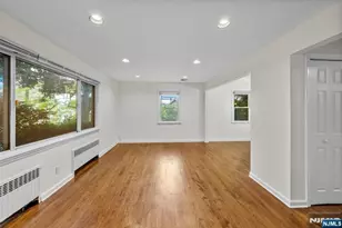 160 Magnolia Ave, Cresskill, NJ 07626 - Photo 4