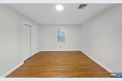 160 Magnolia Avenue, Cresskill, NJ 07626 - Photo 12